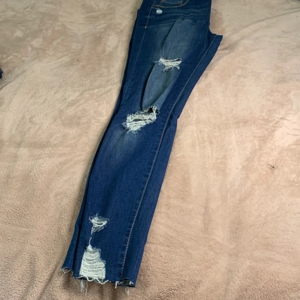 JEANS - Picture 3 of 4